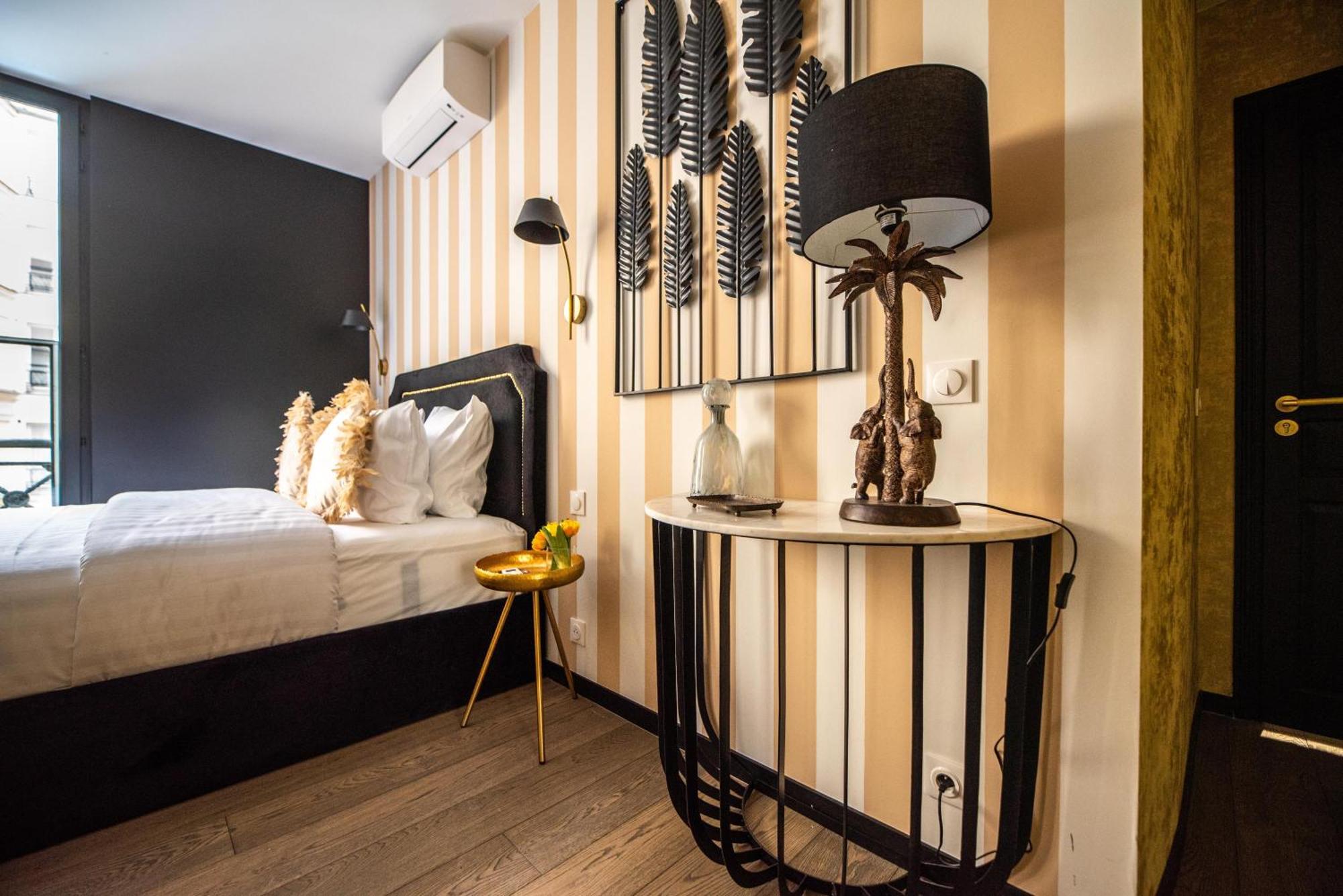 Monsieur Montmartre - Moulin Rouge Residence Paris Bagian luar foto