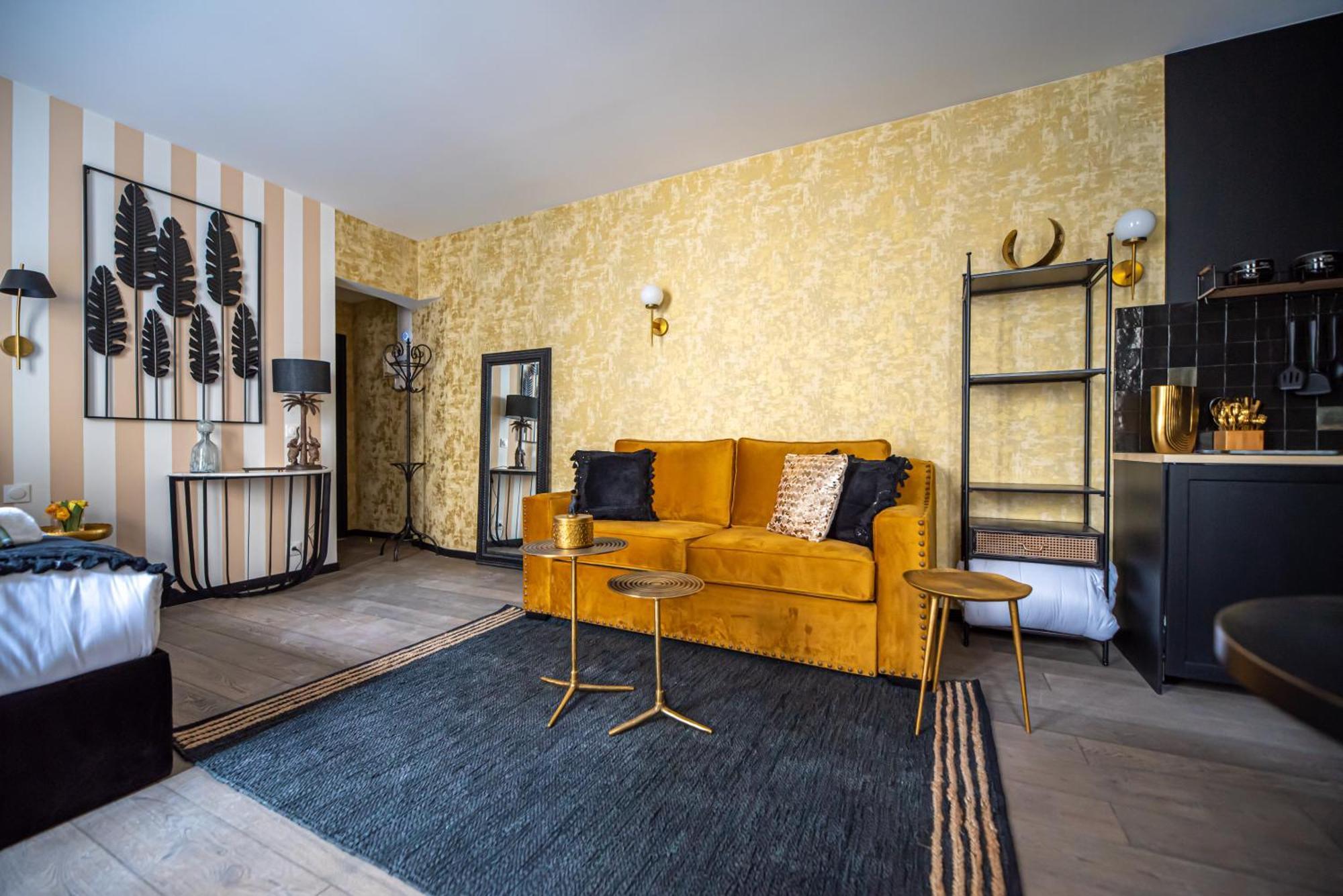 Monsieur Montmartre - Moulin Rouge Residence Paris Bagian luar foto
