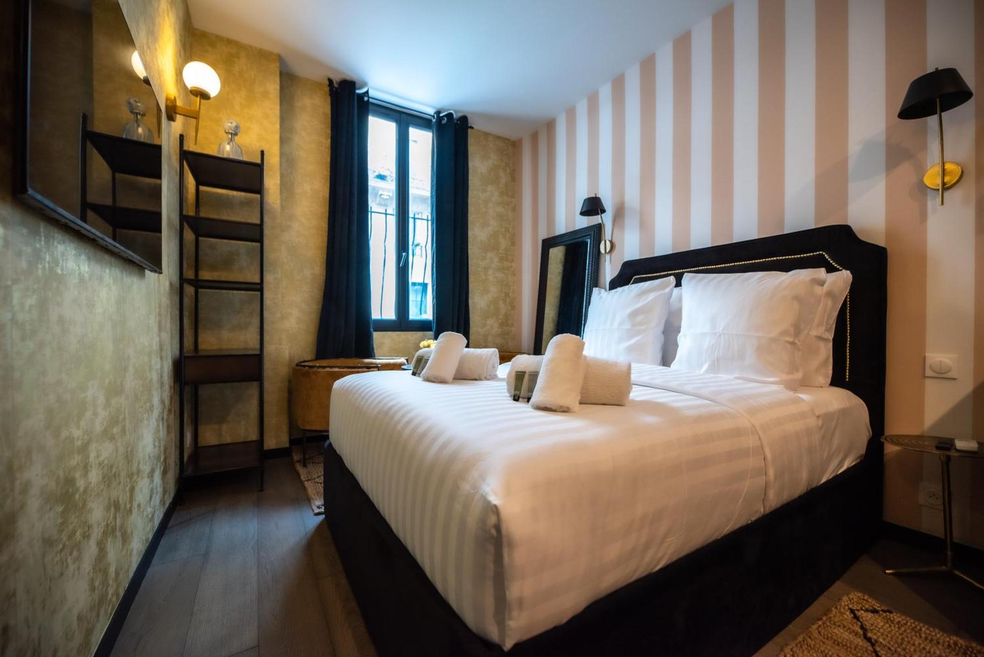 Monsieur Montmartre - Moulin Rouge Residence Paris Bagian luar foto